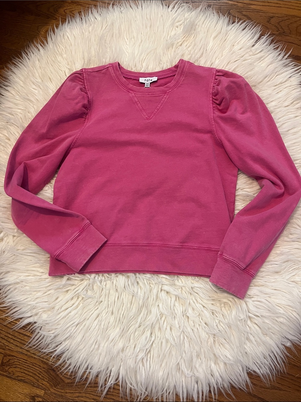 NWT Fate Women’s Bright Pink Puff Shoulder Crewneck Sweatshirt Size Medium